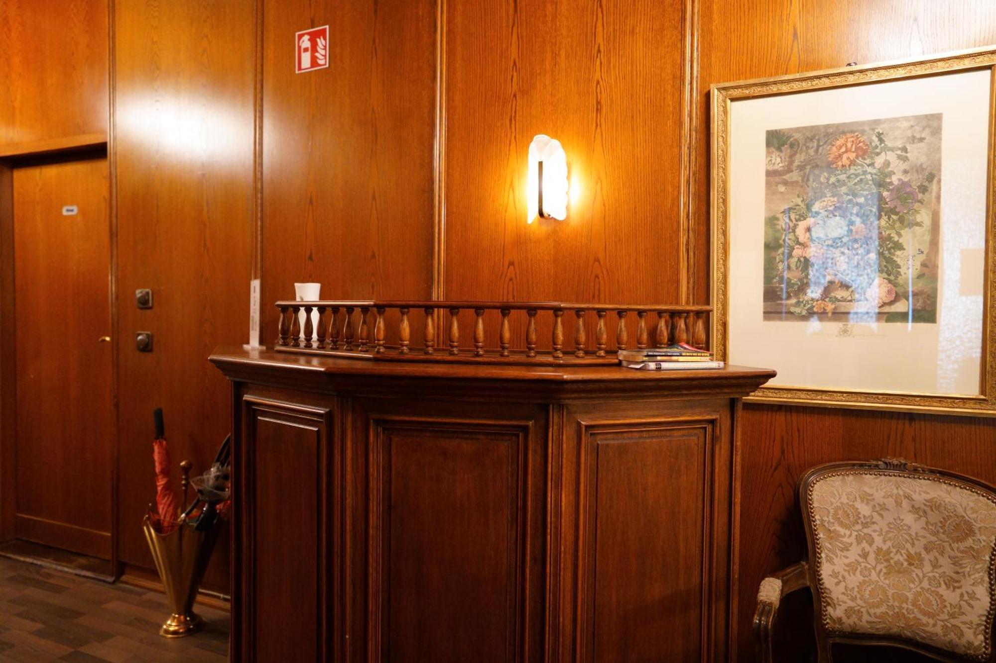 Hotel Pension Xantener Eck Berlino Esterno foto