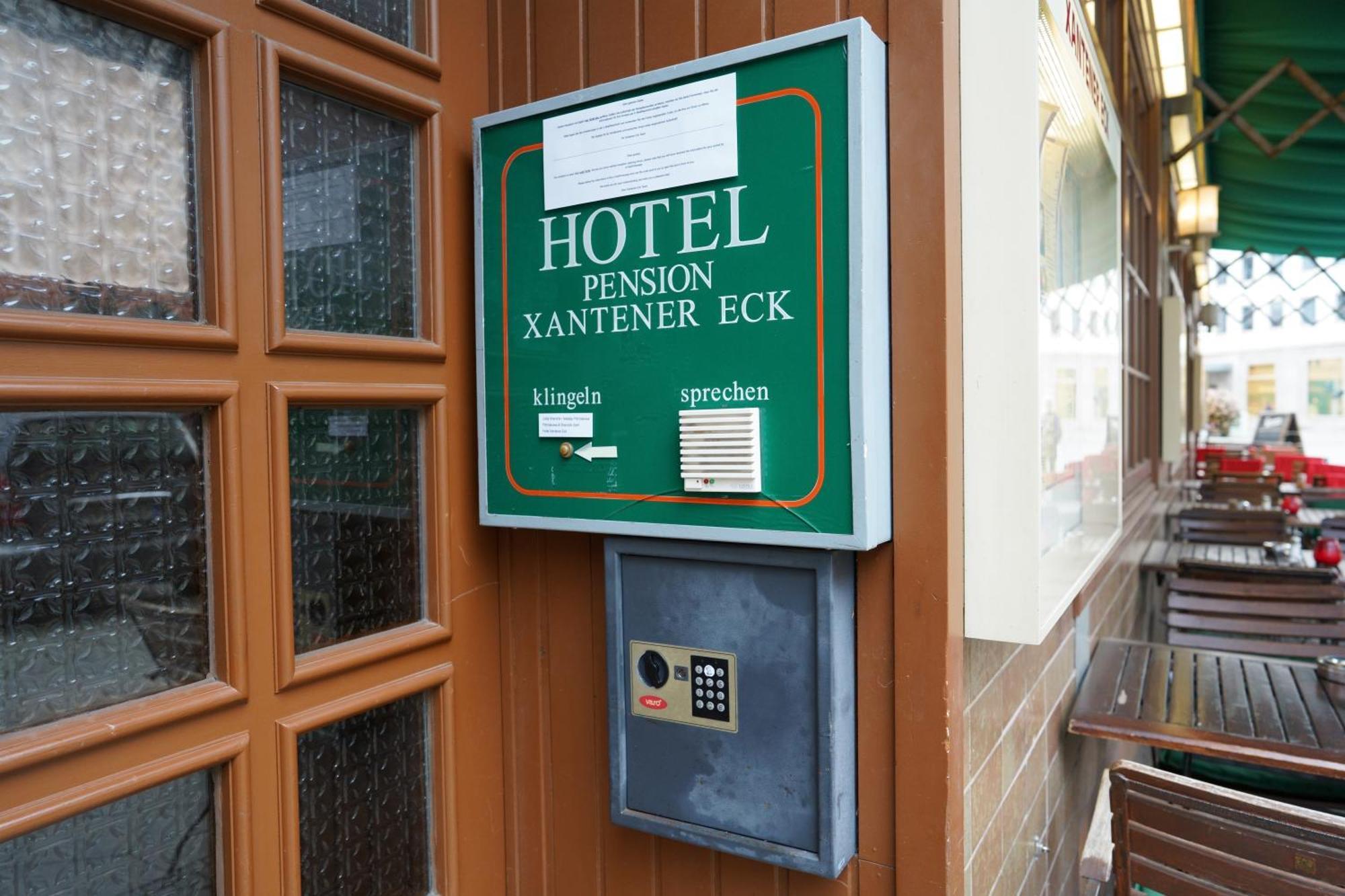 Hotel Pension Xantener Eck Berlino Esterno foto