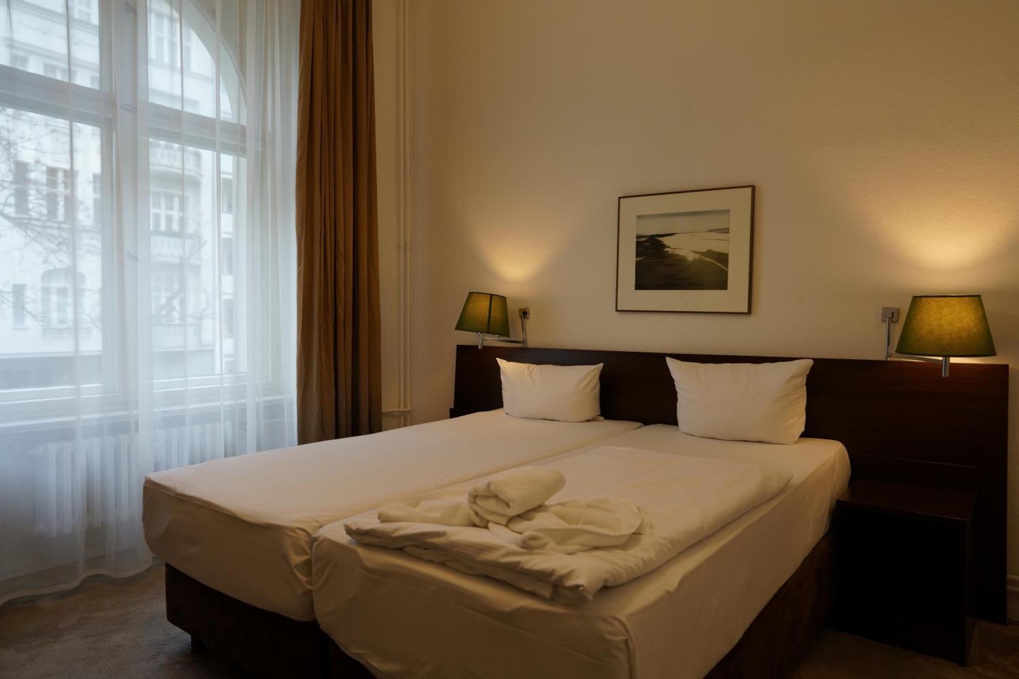 Hotel Pension Xantener Eck Berlino Esterno foto